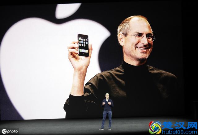 为何不写代码的产品经理，待遇高且话语权大？