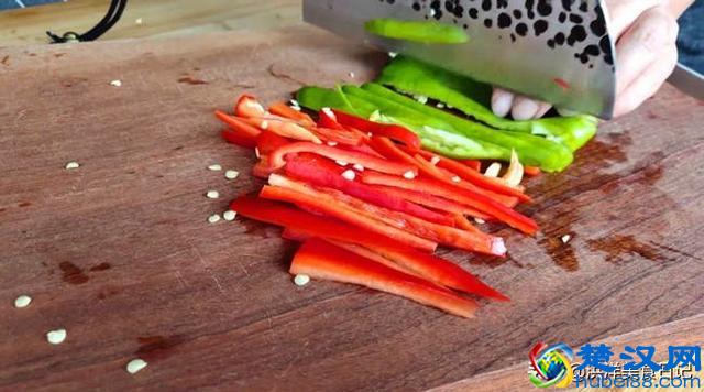 杏鲍菇最简单的做法，保留了它的鲜味，好吃又下饭