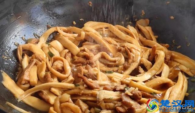 杏鲍菇最简单的做法，保留了它的鲜味，好吃又下饭