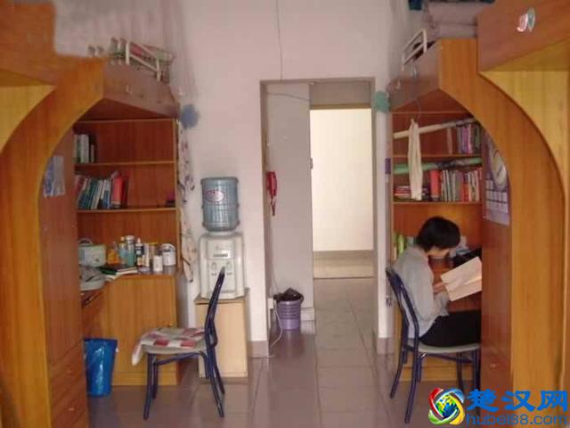 上海大学宿舍怎么样