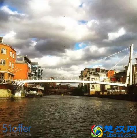 为什么有那么多学生喜欢利兹大学？答案在这儿了