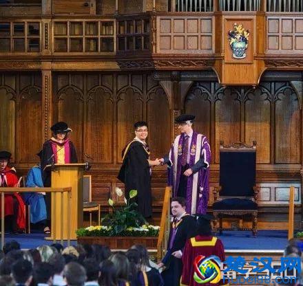 曼彻斯特大学：校园面积大，还超美的！