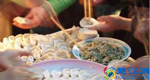 大年三十吃饺子，到底吃饺子有哪些好处？光头佬来给你扒一扒……