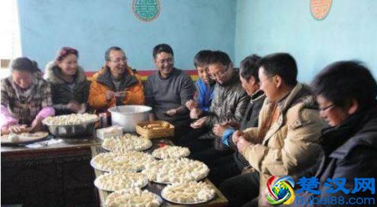 大年三十吃饺子，到底吃饺子有哪些好处？光头佬来给你扒一扒……