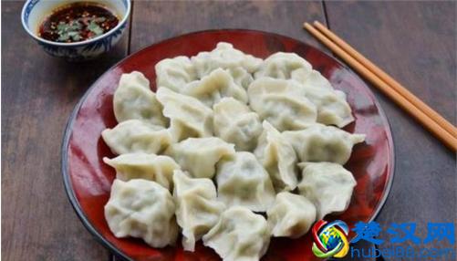 大年三十吃饺子，到底吃饺子有哪些好处？光头佬来给你扒一扒……