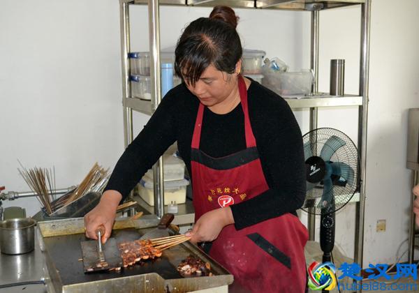 小铁板 大文章！街头小吃必备