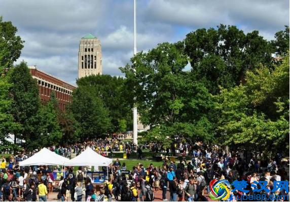 美国前十的综合型公立大学之一密歇根大学