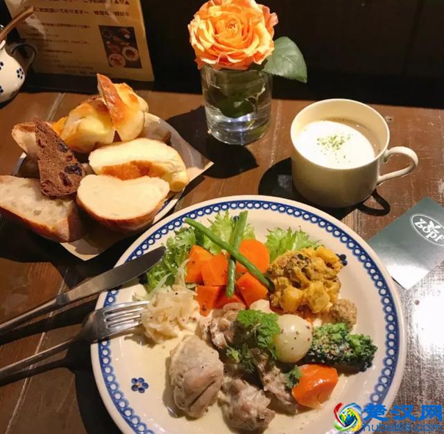 面积太小如何开好一家店？案例分析不到10平米门面的小店成功模式