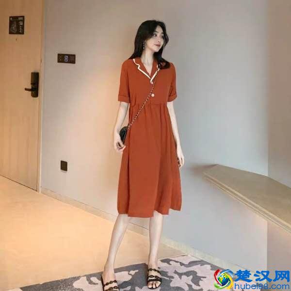 夏日活力橙穿搭，T恤裙子随心挑，在炎热的天气里做最凉爽的少女