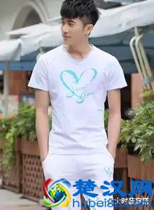 【男士t恤搭配】男装t恤搭配方法 男士t恤怎么搭配好看