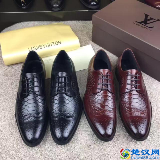 穿什么样的休闲皮鞋，才能彰显成功人士的风采