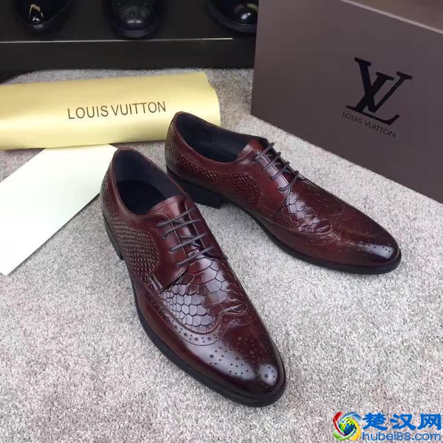 穿什么样的休闲皮鞋，才能彰显成功人士的风采