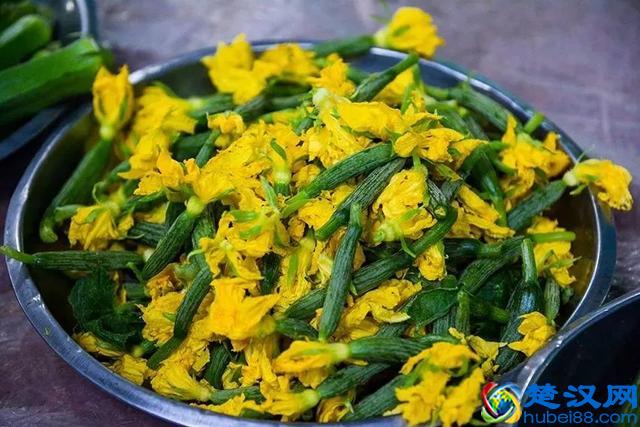 大开眼界！大爷大妈最爱去的早市，原来这么好！又新鲜又好又省钱