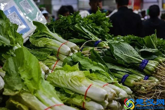 大开眼界！大爷大妈最爱去的早市，原来这么好！又新鲜又好又省钱