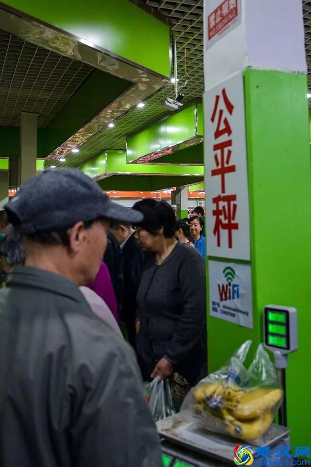 大开眼界！大爷大妈最爱去的早市，原来这么好！又新鲜又好又省钱