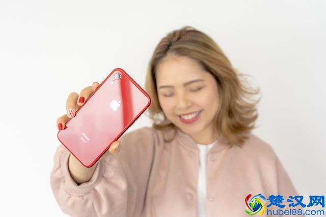 2018年被低估的十款手机？LG/黑莓/HTC 入选