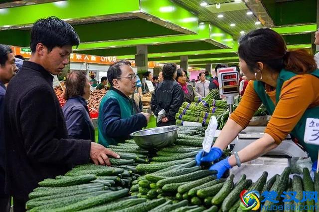 大开眼界！大爷大妈最爱去的早市，原来这么好！又新鲜又好又省钱