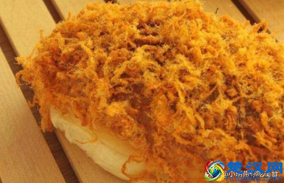 去面包店买面包，看到这5种最好别买，店员看了：这是个行家