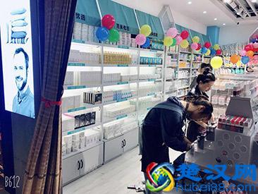 现在卖什么小商品最赚钱 如何才能做到轻松经营