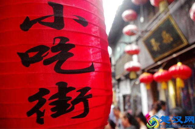 乡镇投资十万元左右，可以做什么小吃？