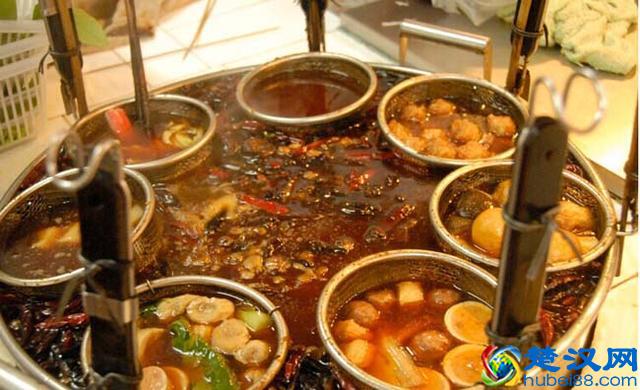 乡镇投资十万元左右，可以做什么小吃？