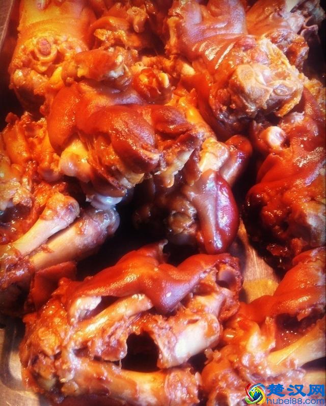 乡镇投资十万元左右，可以做什么小吃？