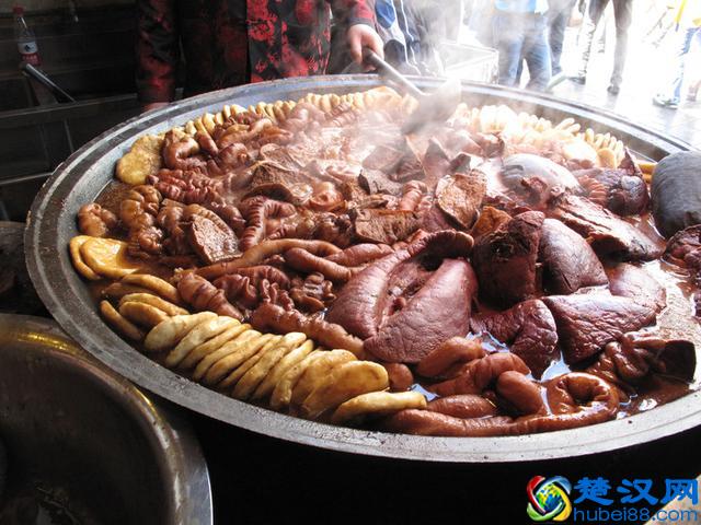 乡镇投资十万元左右，可以做什么小吃？