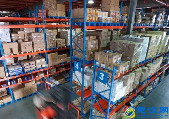 你18岁时在干什么？他18岁开网店月入数十万