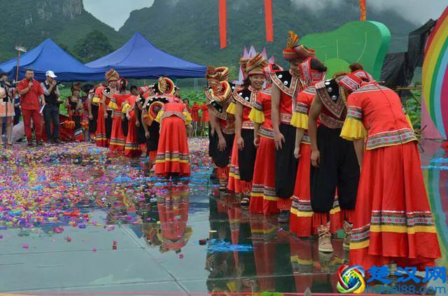 中国五十六个民族最有年趣的少数民族年俗文化，真的很有年味