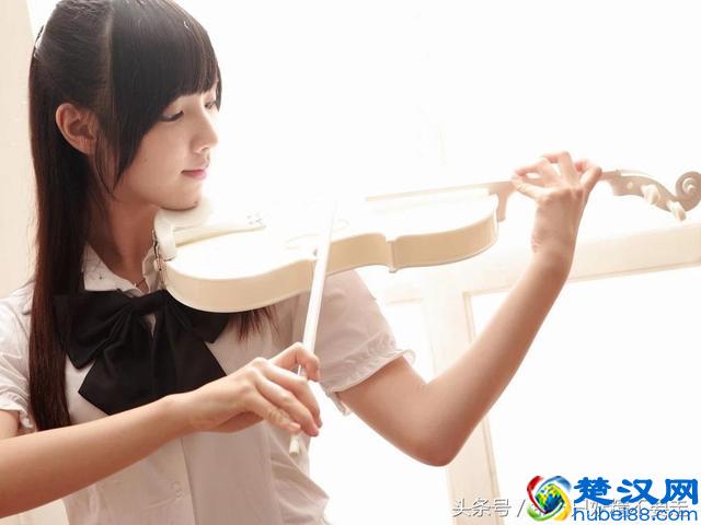 看美女直播可以理解，那么多看游戏直播的什么鬼？怎么理解？