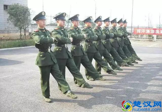 科普:一个连,营,团,旅,师,分别有多少人?