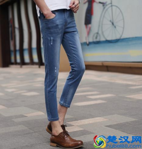 夏季男士穿这四样裤子能让你秒变男神，来看看是什么样的裤子