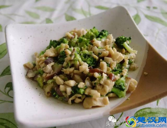 一碗粥喝下去，既提高抵抗力又暖暖的：营养菜肉粥