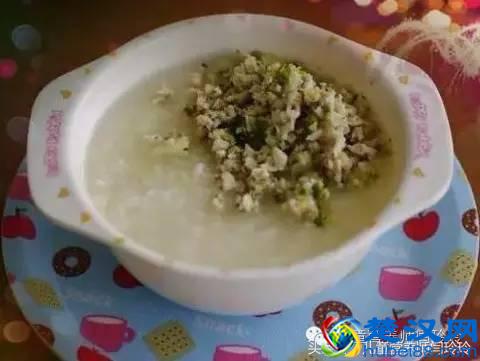 一碗粥喝下去，既提高抵抗力又暖暖的：营养菜肉粥