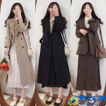 微胖女生春季如何穿？淡蓝色衬衫搭配黑色半身裙，简约不失高级感