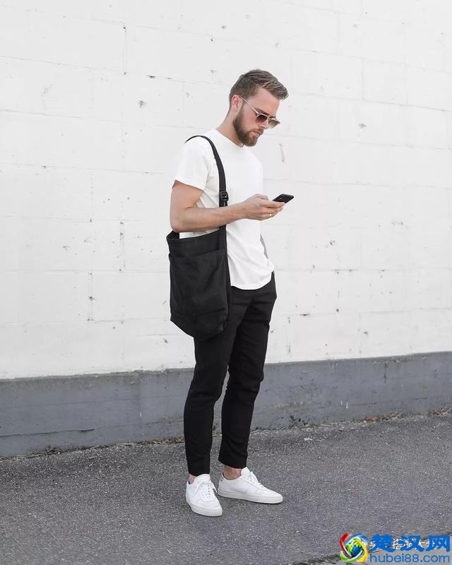 为什么别人穿白T恤就穿的很好看？