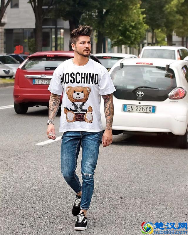 为什么别人穿白T恤就穿的很好看？