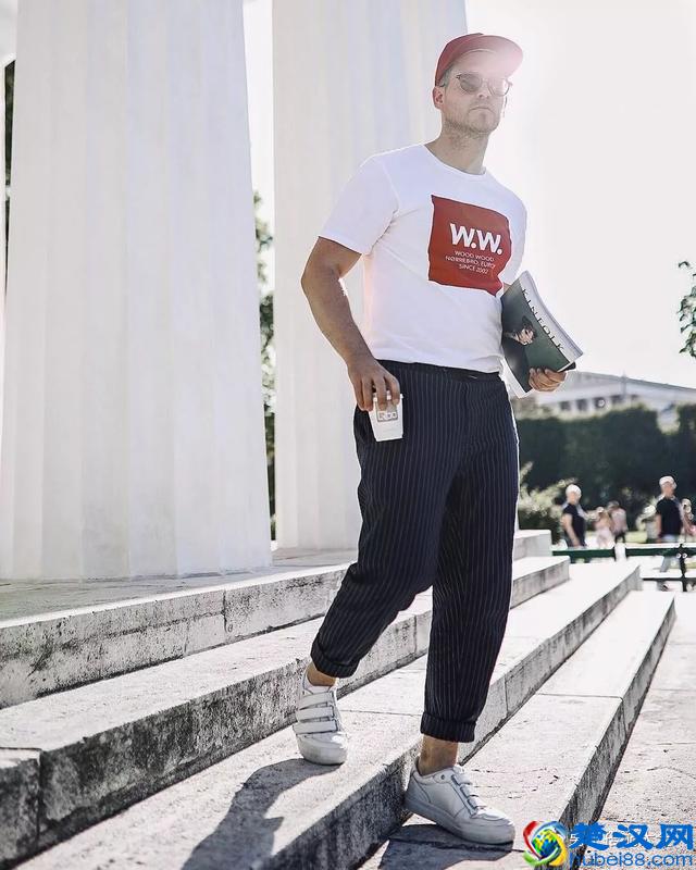 为什么别人穿白T恤就穿的很好看？