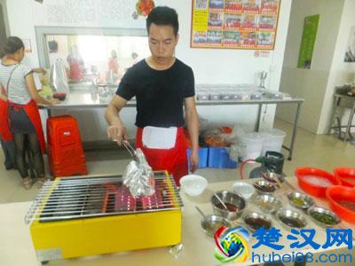 2017年做哪些小吃火还能挣钱