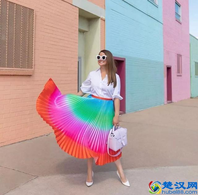 不会穿搭的姐姐们有福了，9款经典百搭鞋，轻松穿出晚夏白色风情