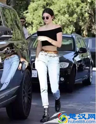 牛仔裤你知道怎么搭配衣服吗？