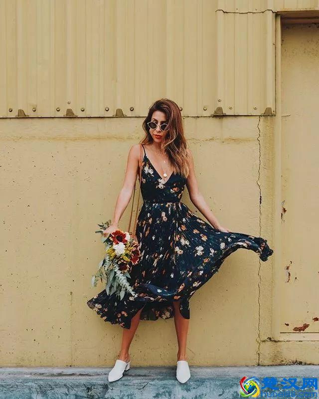 不会穿搭的姐姐们有福了，9款经典百搭鞋，轻松穿出晚夏白色风情