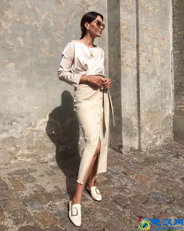 不会穿搭的姐姐们有福了，9款经典百搭鞋，轻松穿出晚夏白色风情