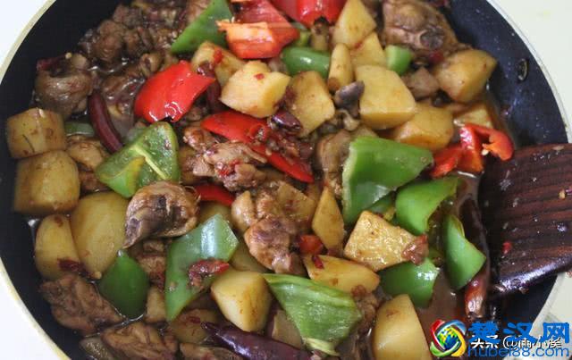 外面卖的那么贵的大盘鸡，学会了自己在家就可以做啦