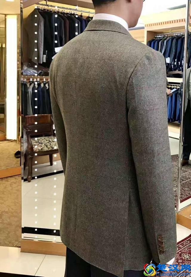 30岁男人穿这8个牌子,别人会觉得你低调又厉害~