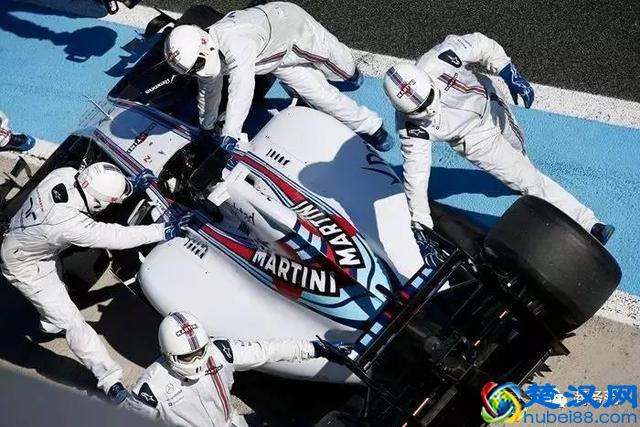 30岁男人穿这8个牌子,别人会觉得你低调又厉害~