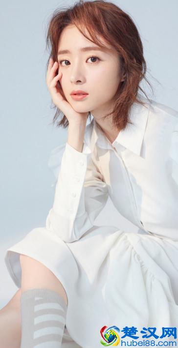 30岁的女人该如何提高优雅气质，从衣服着手，了解什么款式不可穿