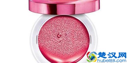 气垫腮红和传统腮红哪个好