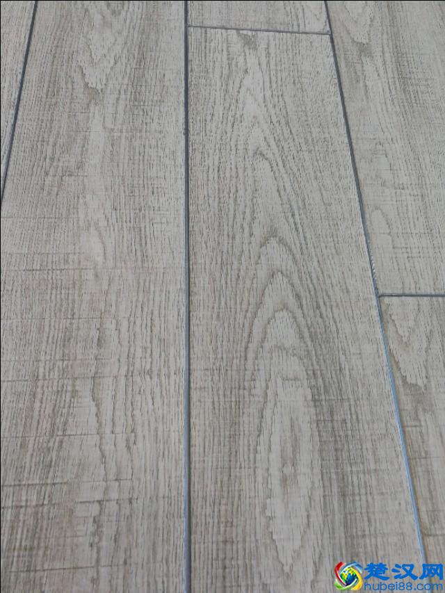 灰色瓷砖配什么美缝颜色，选择和瓷砖相近的颜色就没错