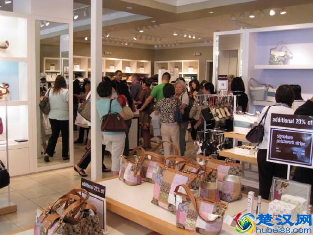 国际品牌扎堆道歉，是什么抬高了这些品牌的国内价格？